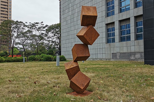 Corten Steel Geometric Cube Sculpture For Garden Decoration